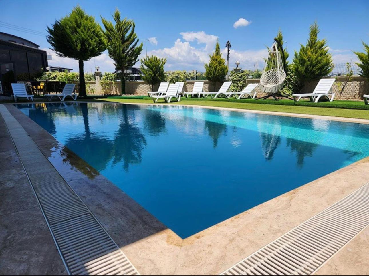 Gardenya Lara Suit Hotel Antalia Esterno foto