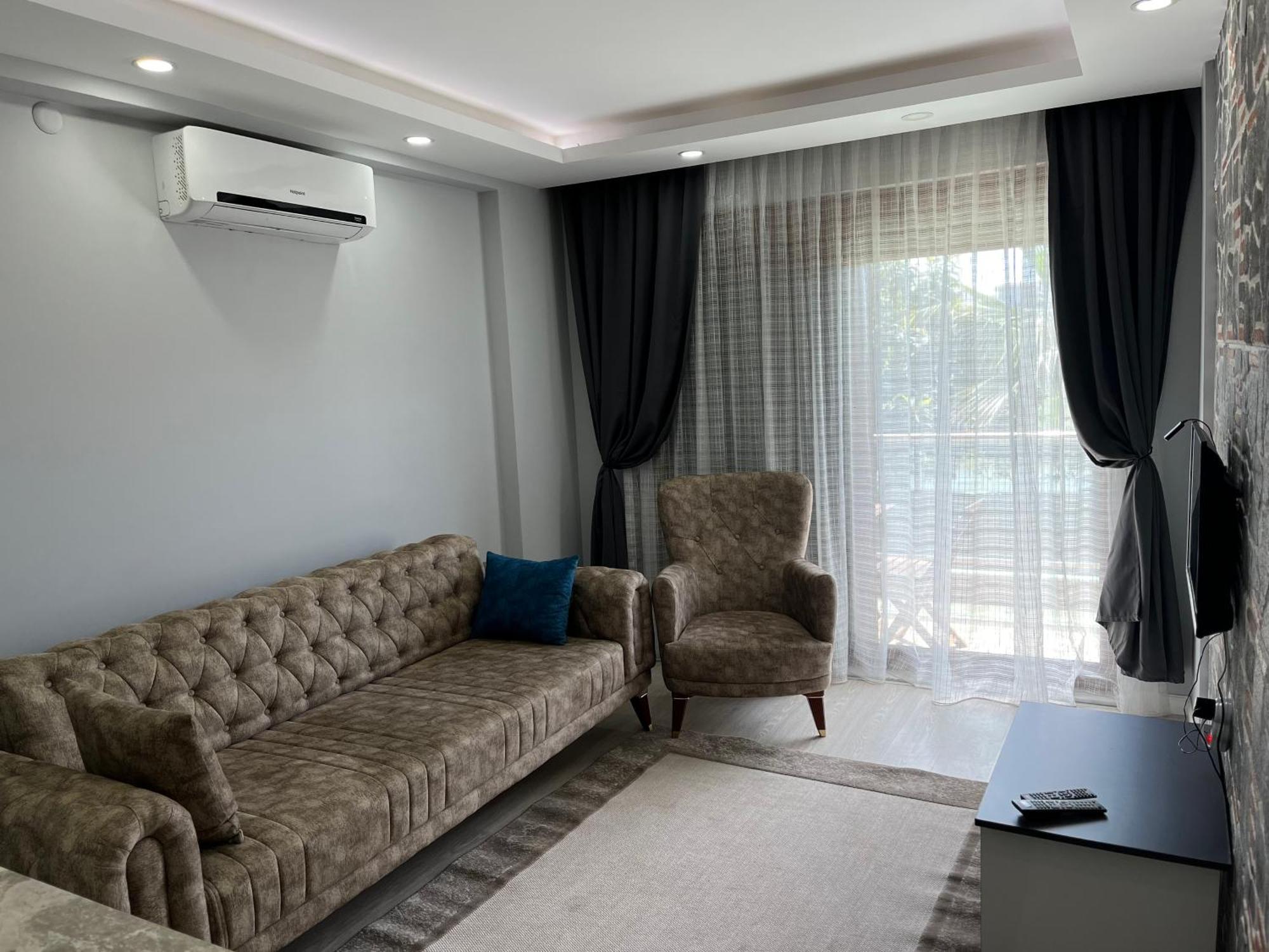 Gardenya Lara Suit Hotel Antalia Esterno foto