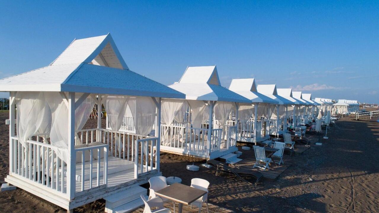 Gardenya Lara Suit Hotel Antalia Esterno foto